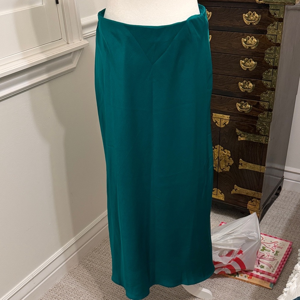 Elegant Emerald Green Skirt